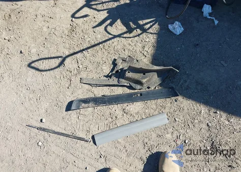 2006 BMW 325I from USA, damaged, VIN WBAVB13576KX48364